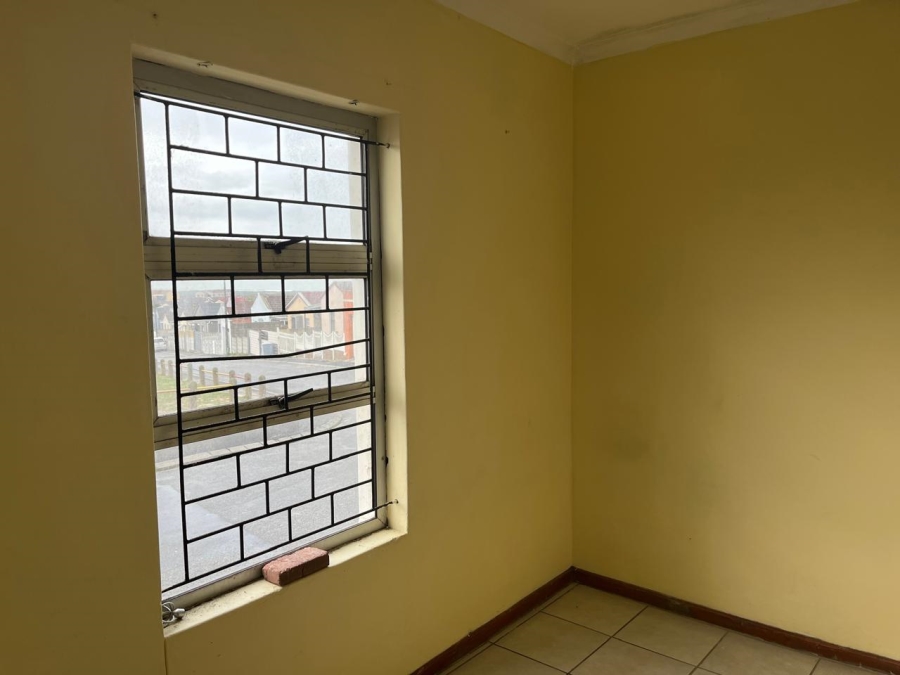 2 Bedroom Property for Sale in Strandfontein Western Cape
